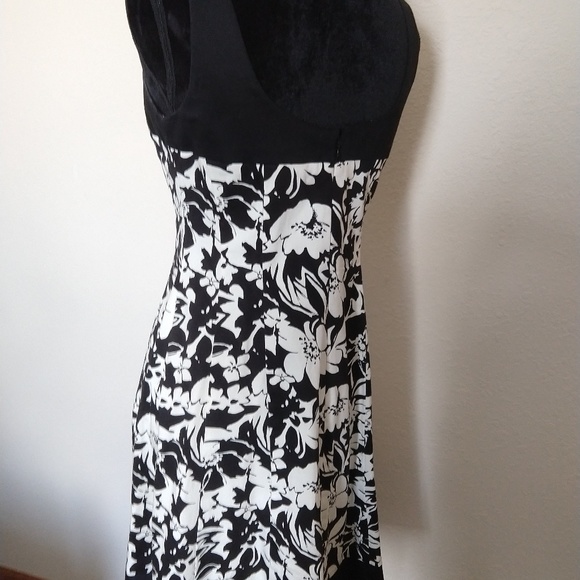 Chaps black and white fit and flare dress, size 4 - Picture 2 of 8